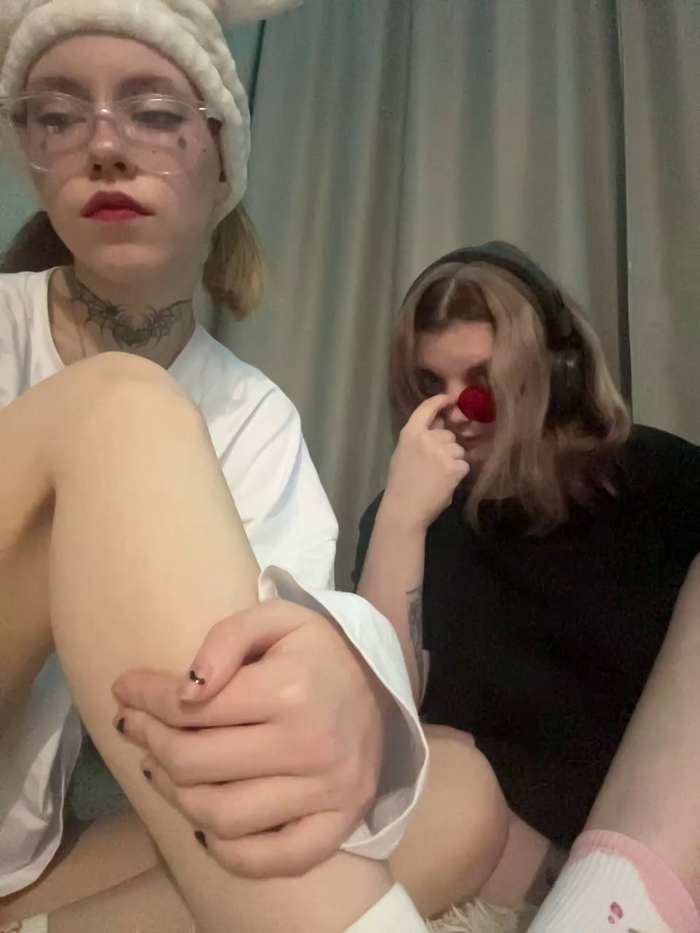 Molly-and-Ewa