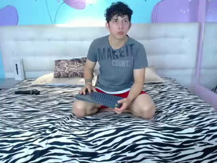JacksonnScarlett