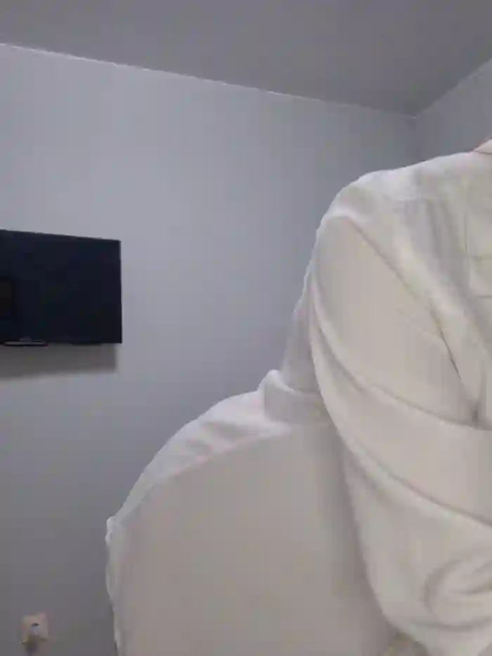 2025/06/24/bongacams-chelsi16-21-05-08