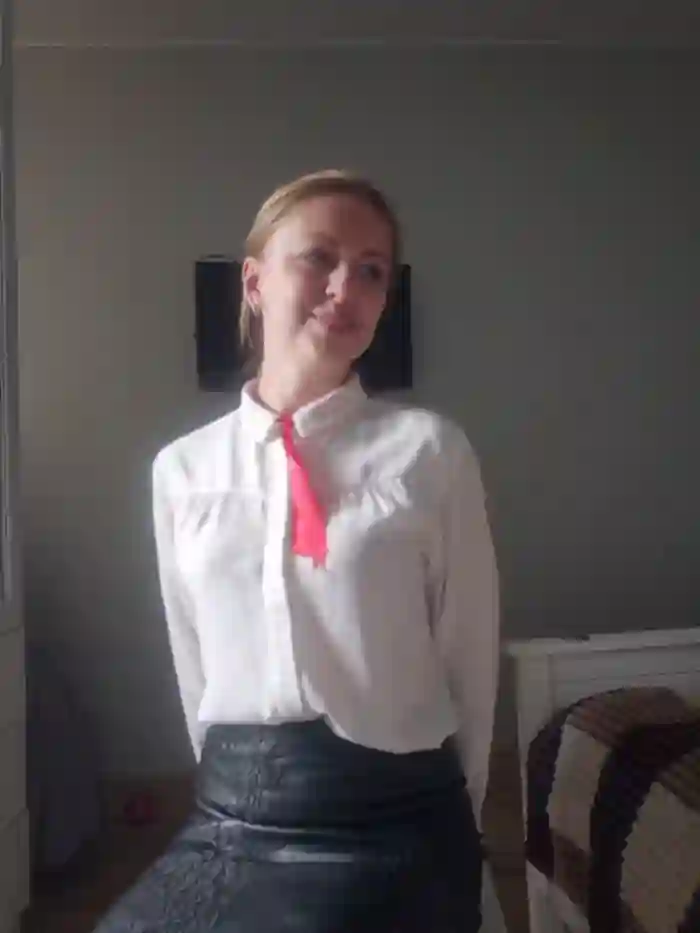 2025/06/25/bongacams-chelsi16-16-16-30