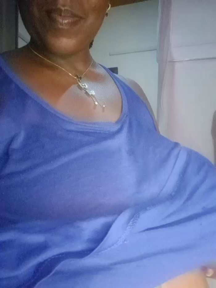 Queenbigboobs
