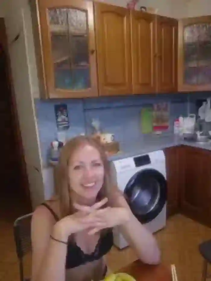 2025/08/07/bongacams-chelsi16-17-35-03