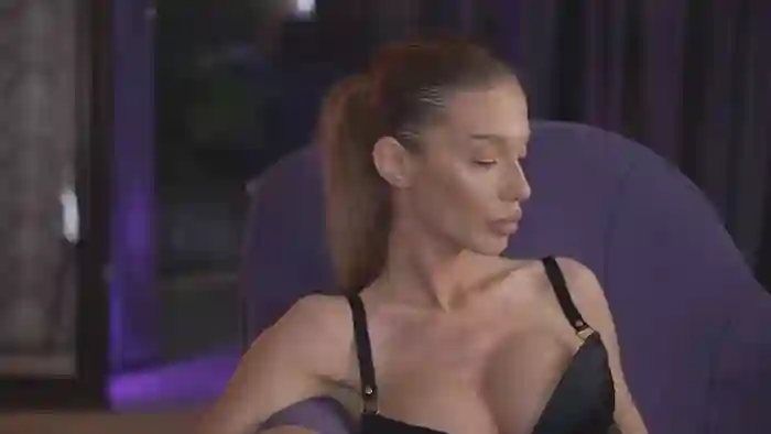 2025/08/15/bongacams-ellieredd-07-48-02