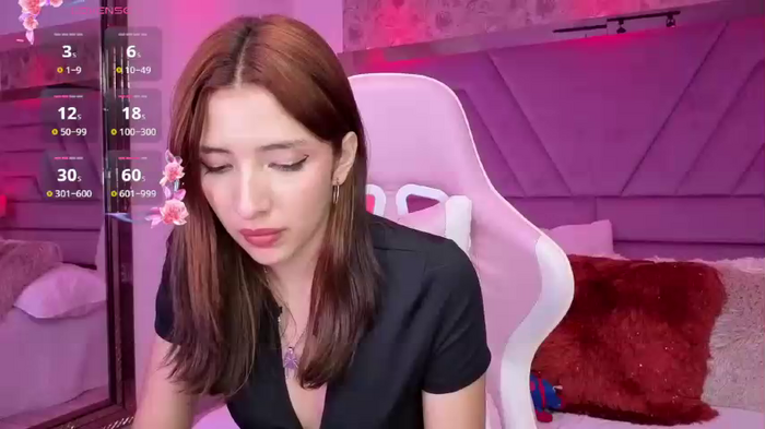 LiaWest