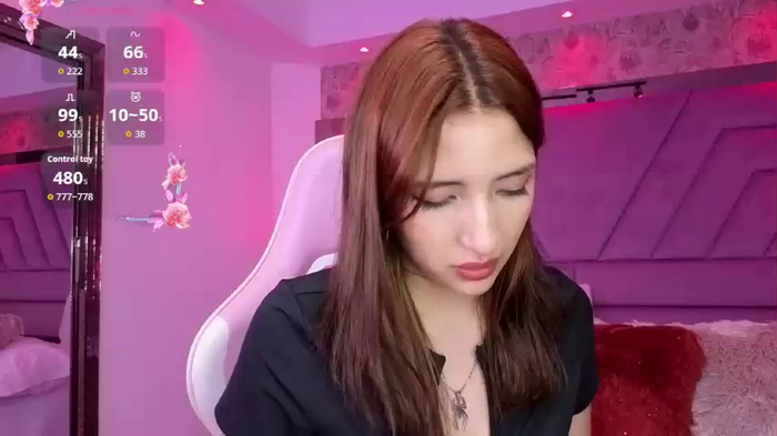 LiaWest
