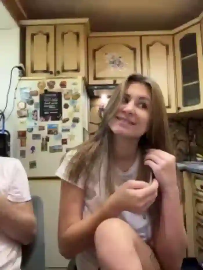 2025/09/17/bongacams--breid-1-11-33-27