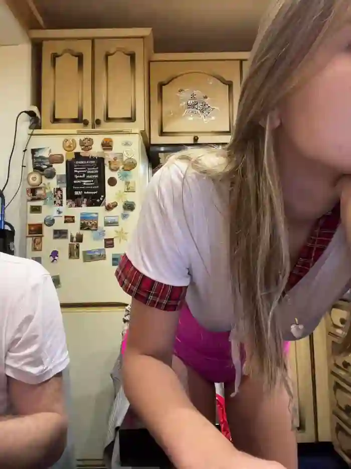 2025/09/18/bongacams--breid-1-14-33-24