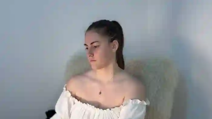 2025/09/18/bongacams-claireheart-16-44-31
