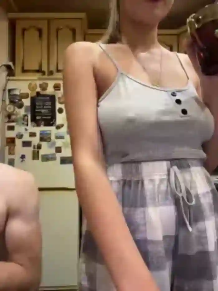 2025/09/19/bongacams--breid-1-00-05-12