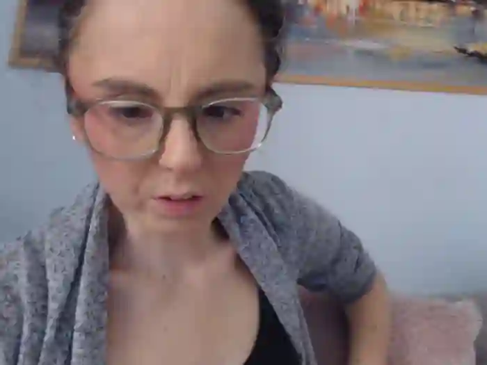 2025/12/12/bongacams-cleophee-11-37-19