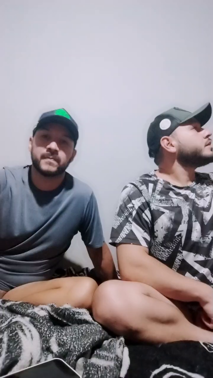 leoestebanhot