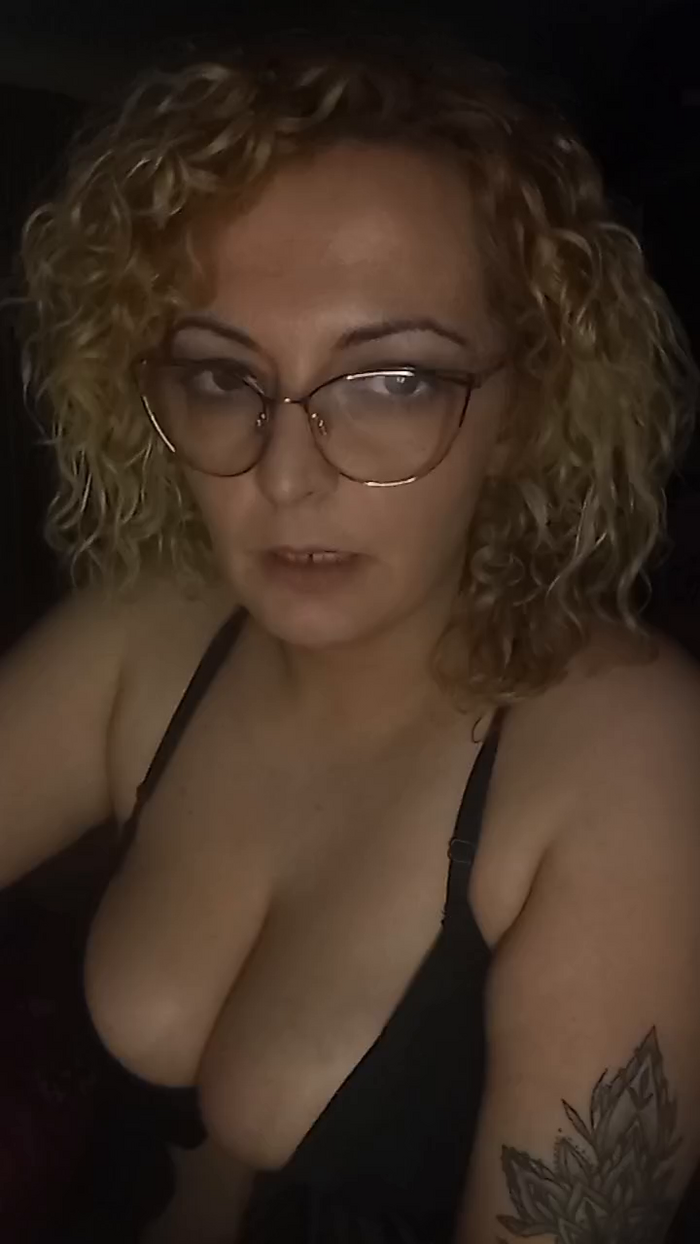gloww873