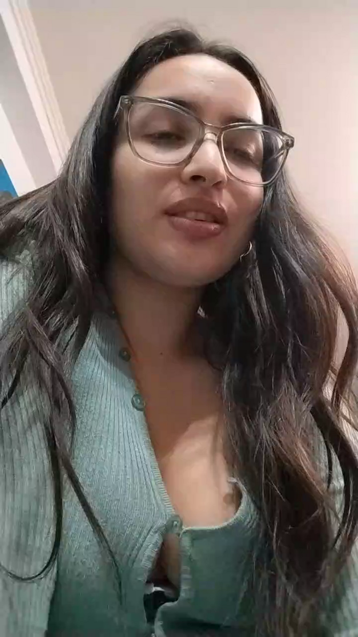 Latinaakita4