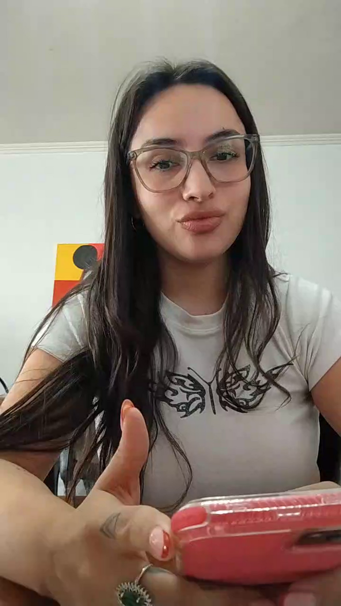 Latinaakita4