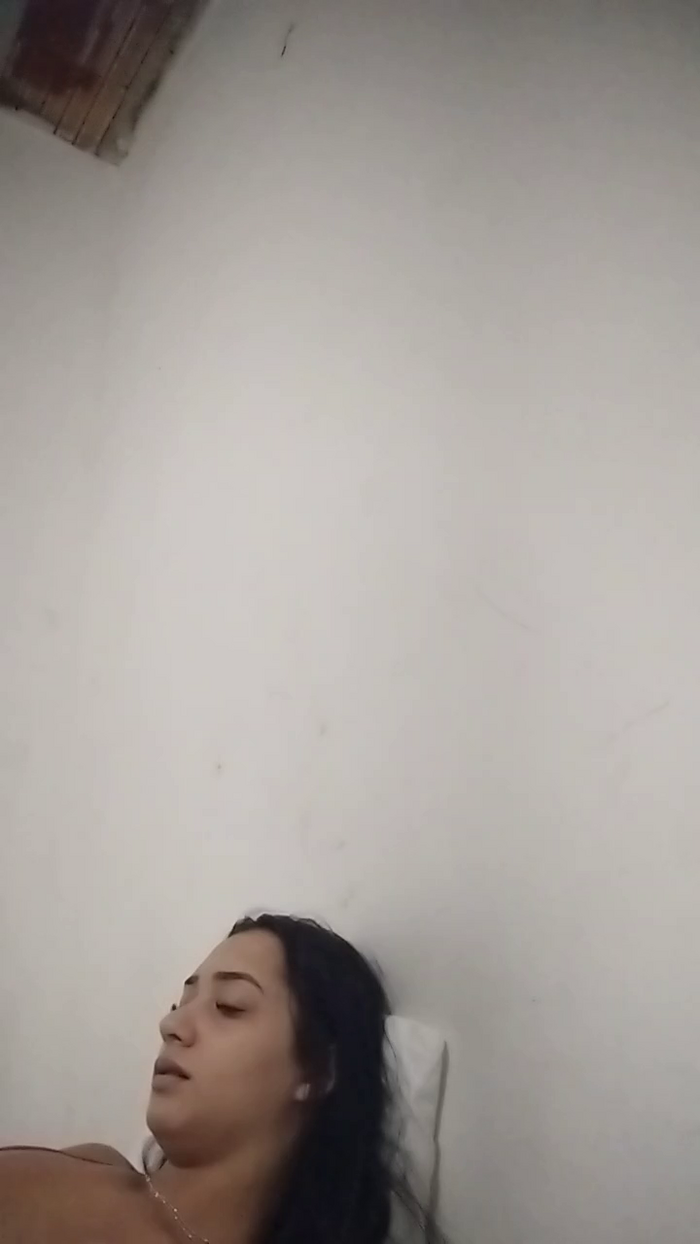 Bruninha04