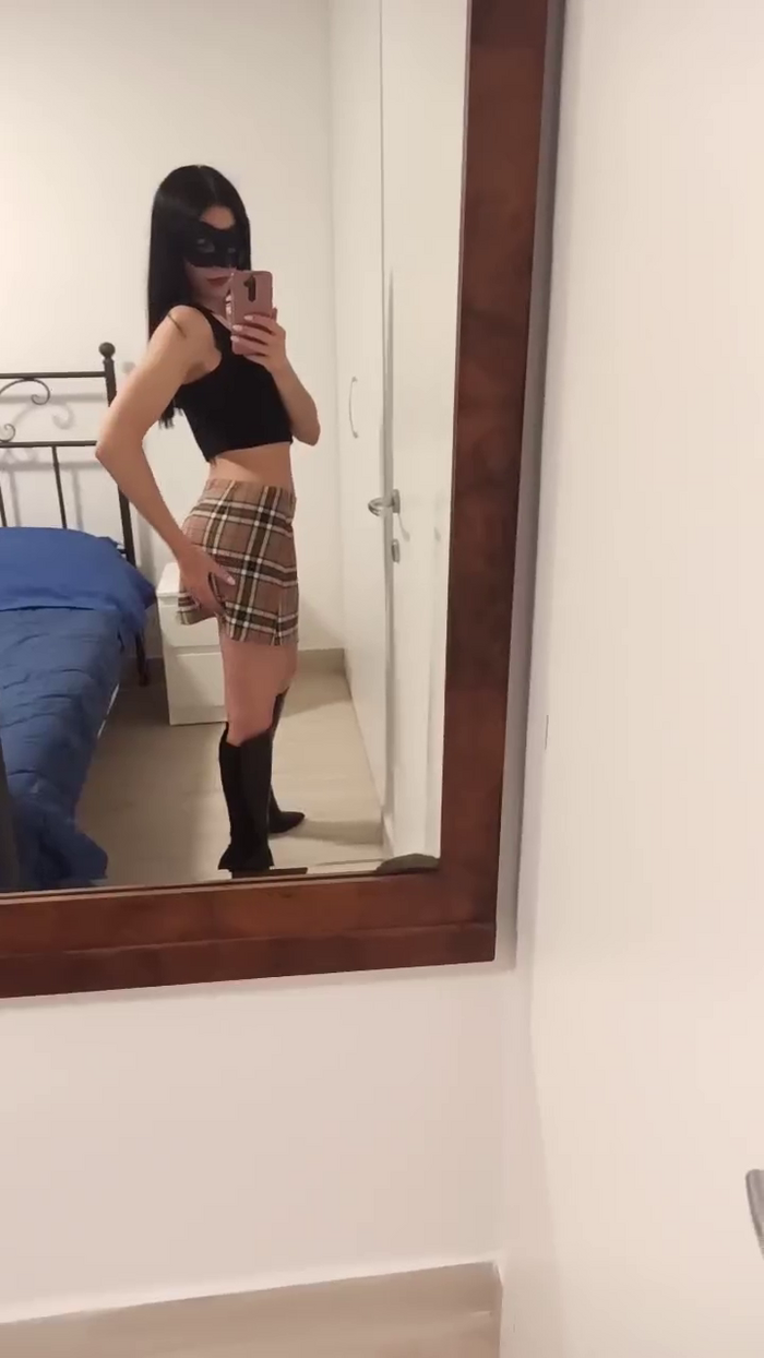 Warmlady_25