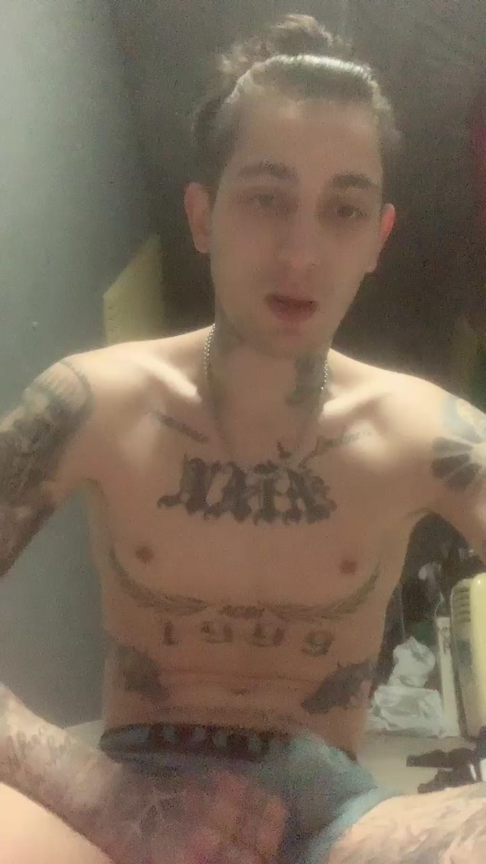 Tattooboy_19