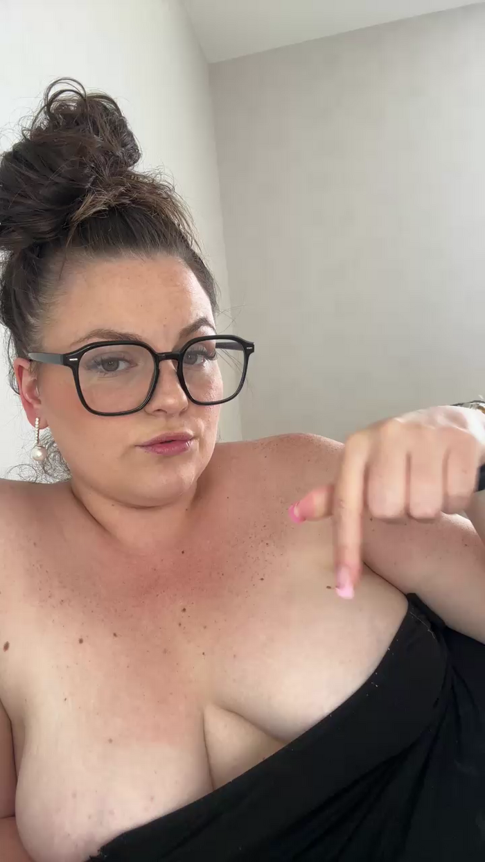 whitequeen_xxx