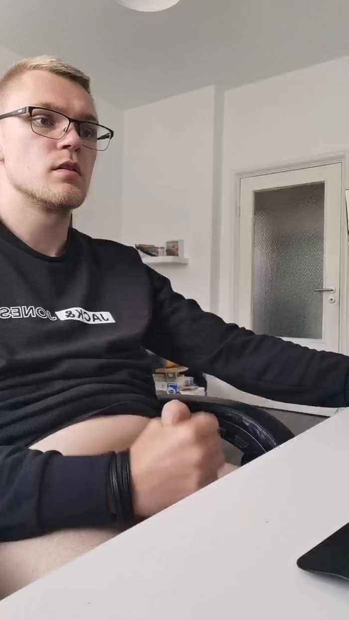 Aleex325