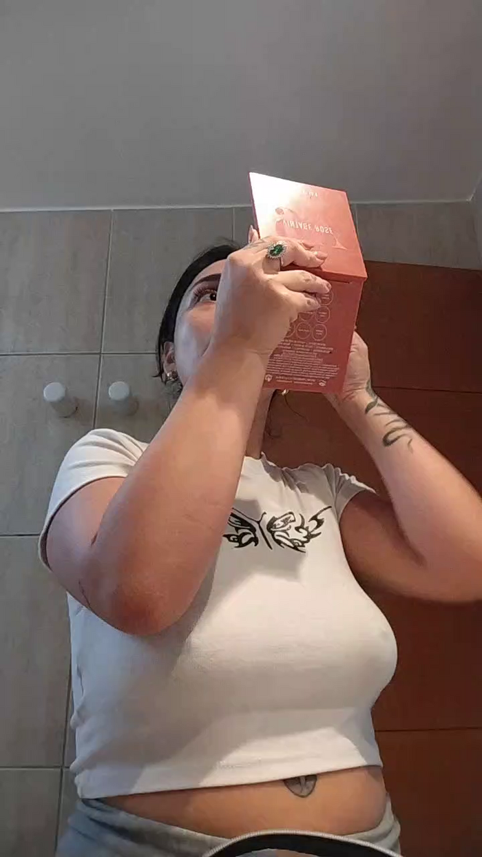 Latinaakita4