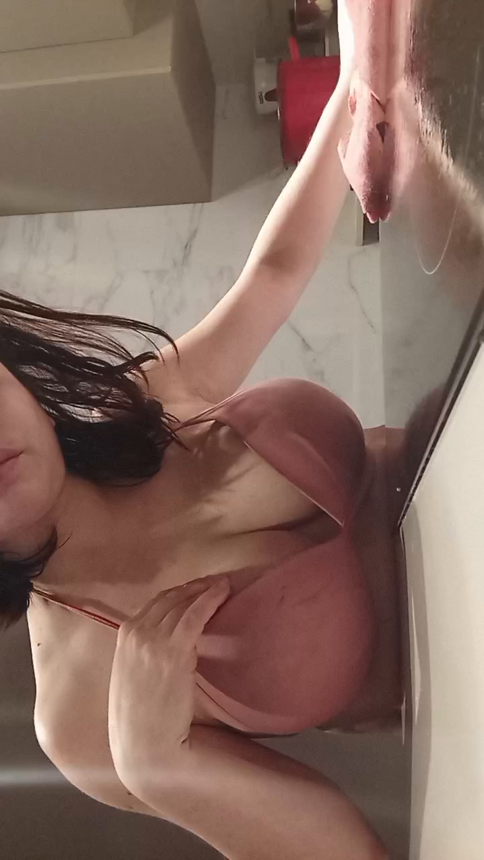 liz9