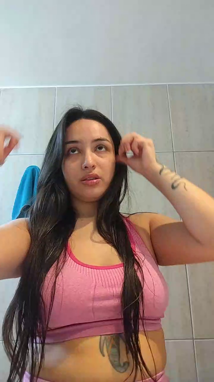 Latinaakita4