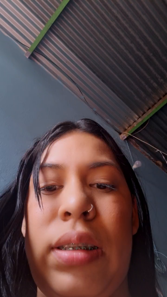 girl_pee