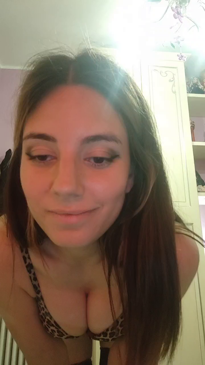 KellyDevineMeow