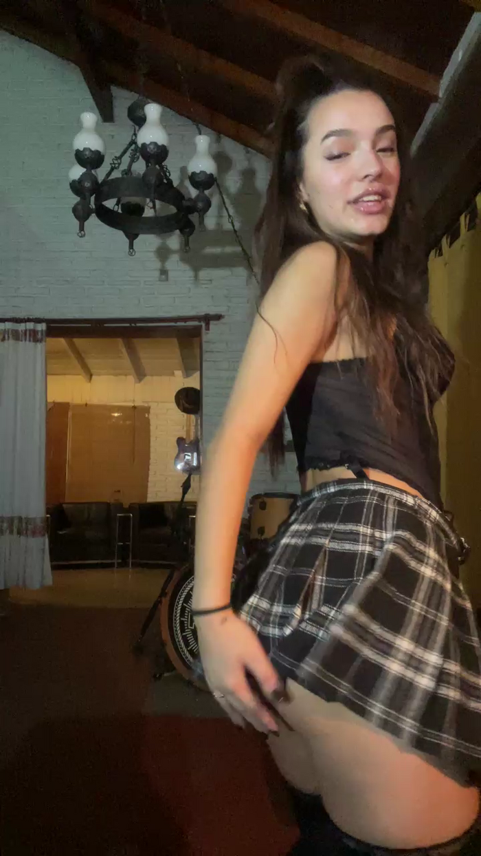 Nicole1975