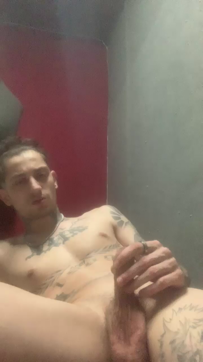 Tattooboy_19