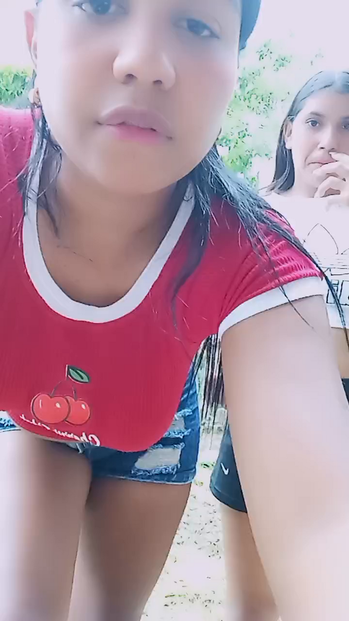 Girl_hotpee