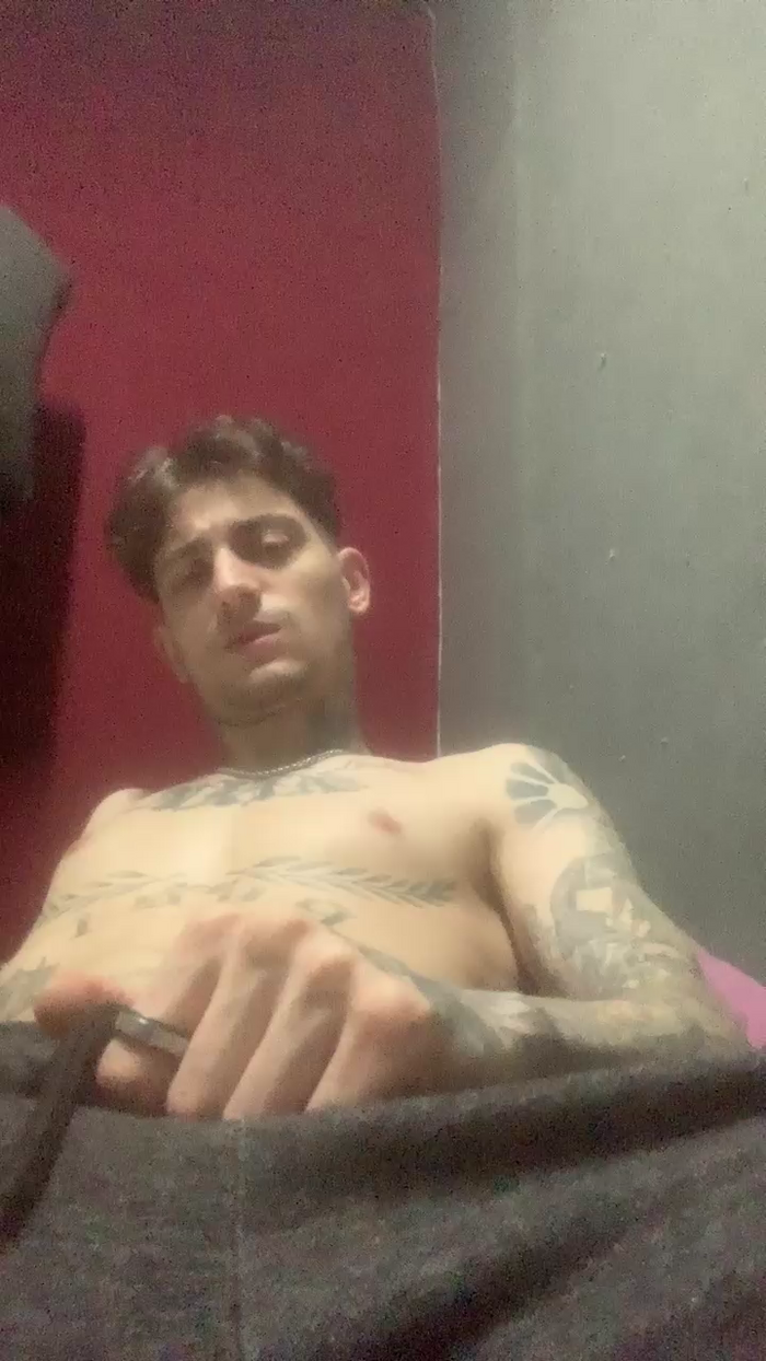 Tattooboy_19