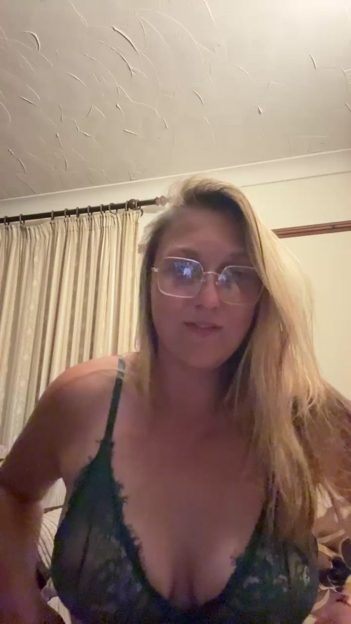 Miss_Country