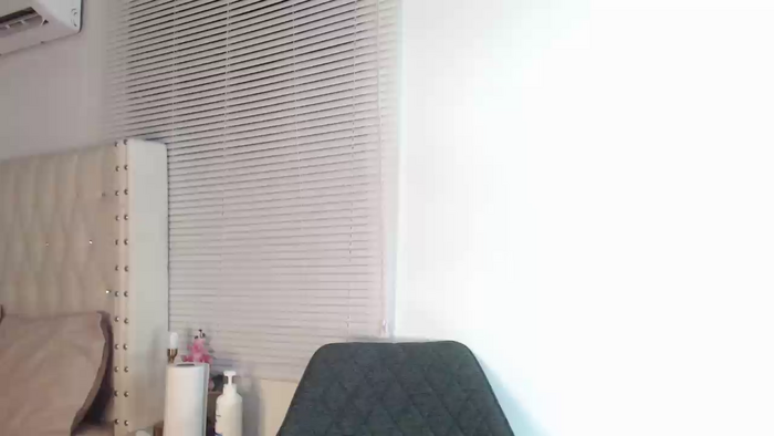 vanessa_hill