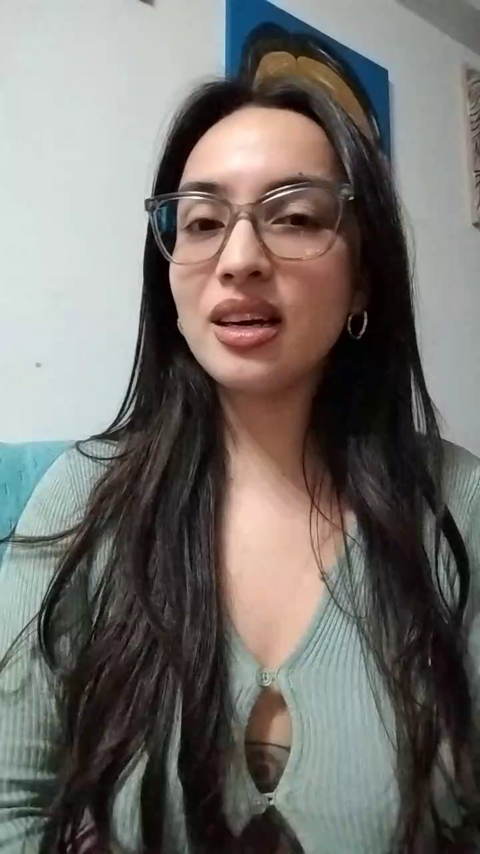 Latinaakita4