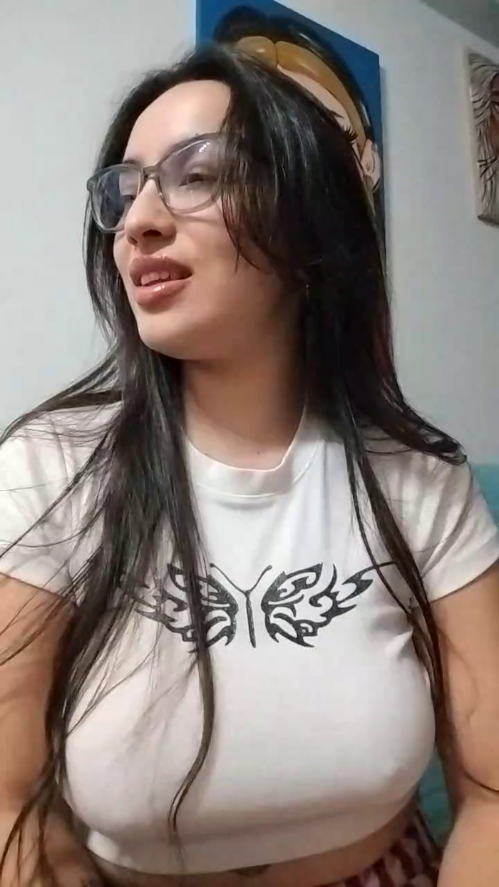 Latinaakita4