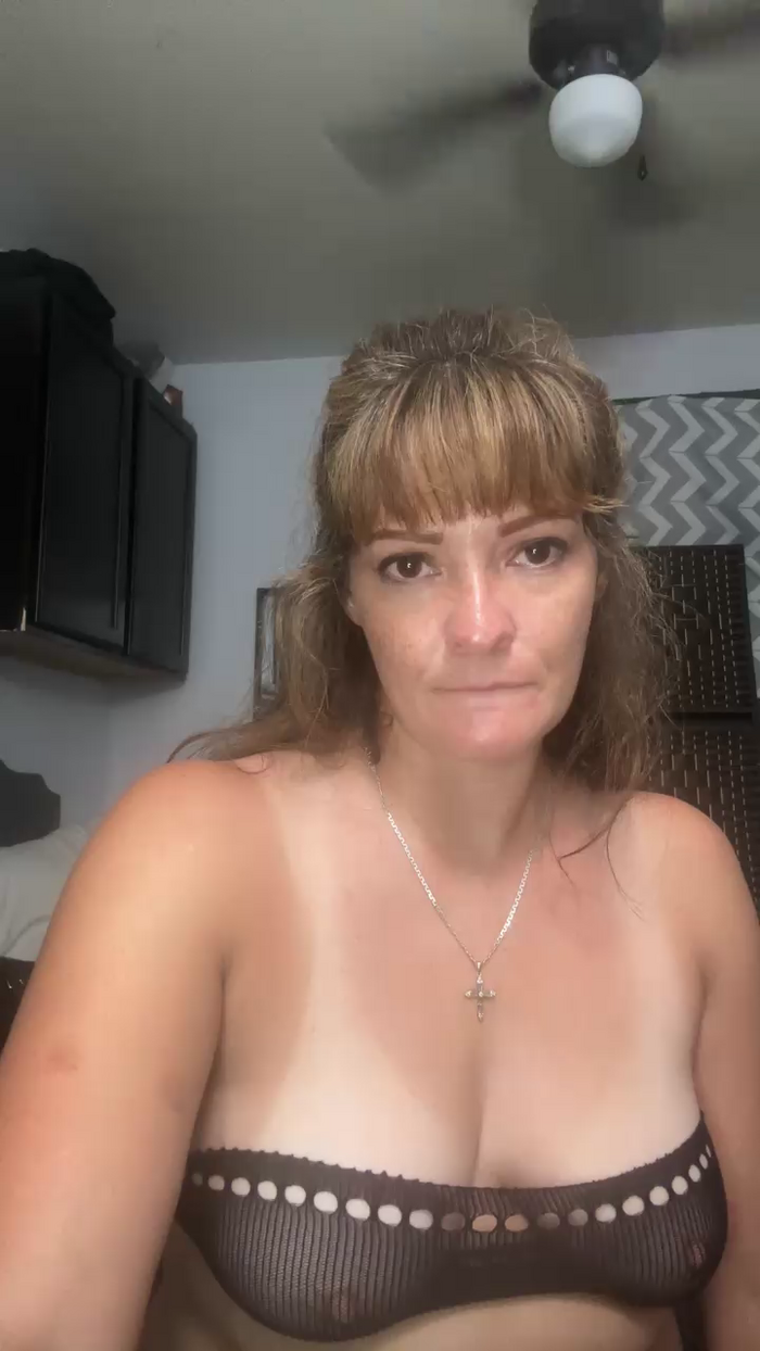 Lustyboots77