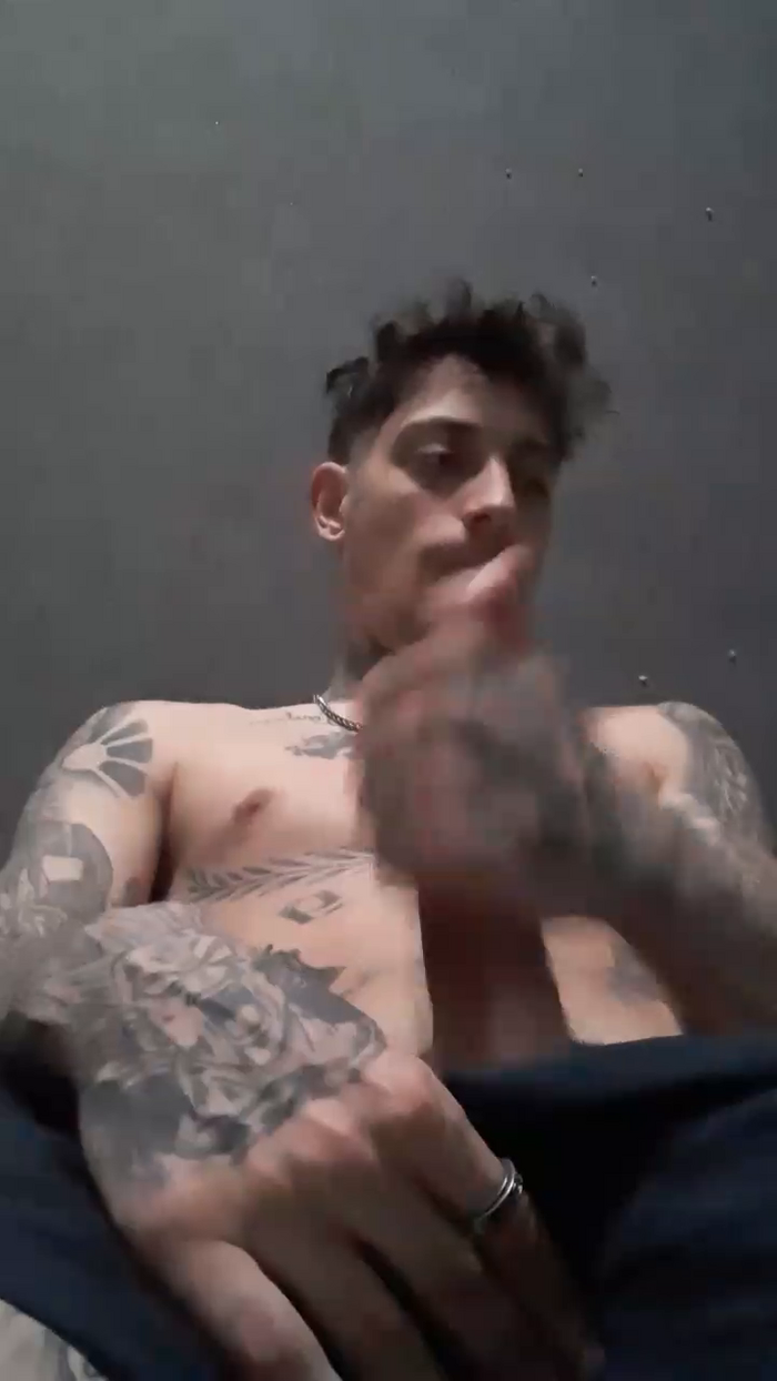 Tattooboy_19