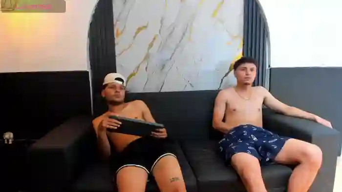 2025/06/06/cam4-firends_dream-06-44-17