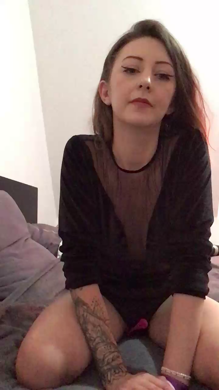 Emmaqueen75