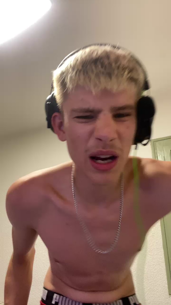 BoyBlondSweet