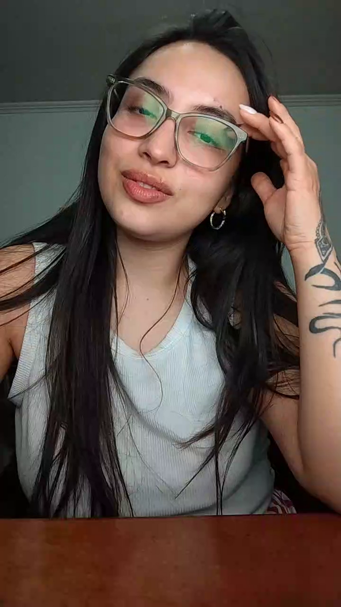 Latinaakita4