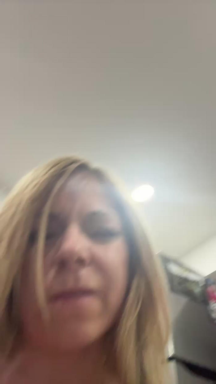 Tightcumslutxx