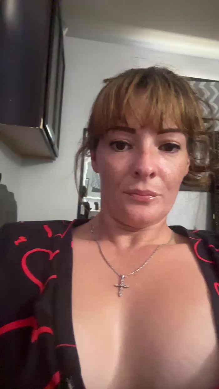 Lustyboots77