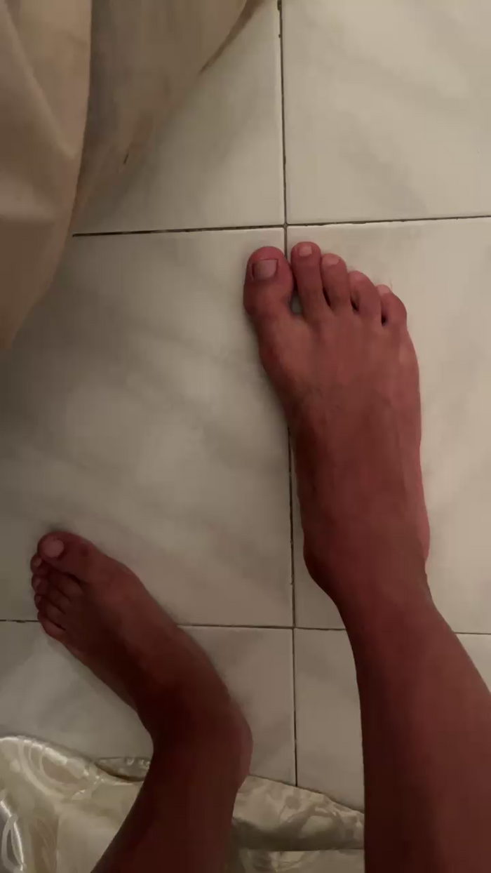 Ade_hot