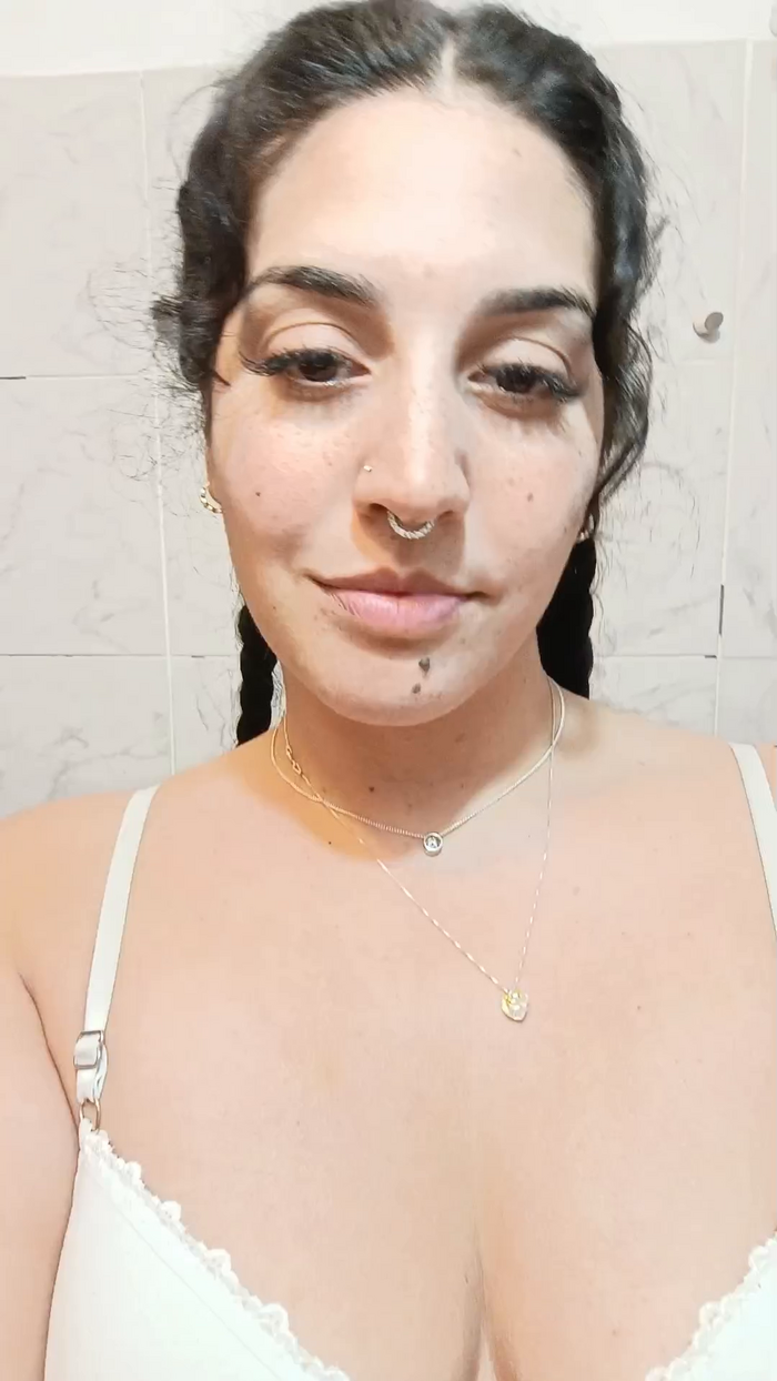 Rojitaa4