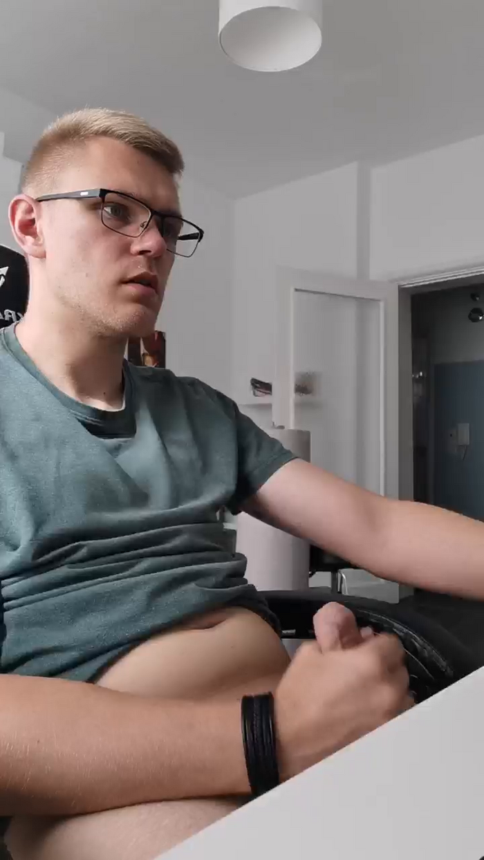 Aleex325