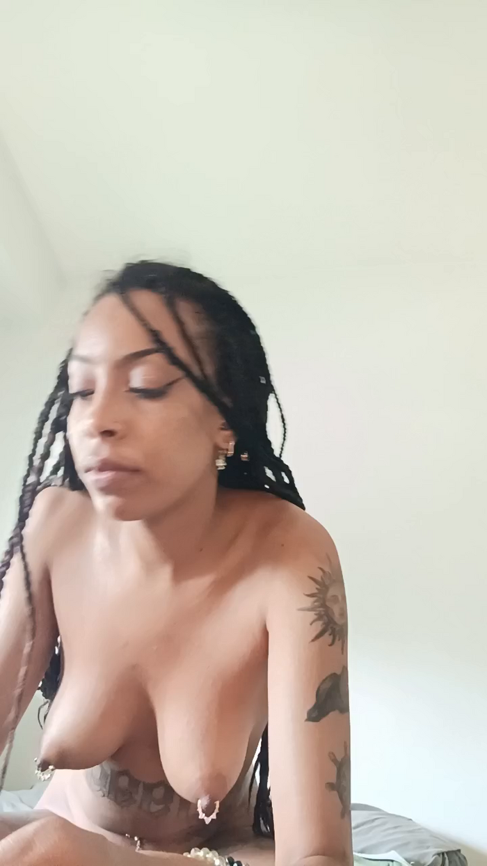 elleblue_sexy