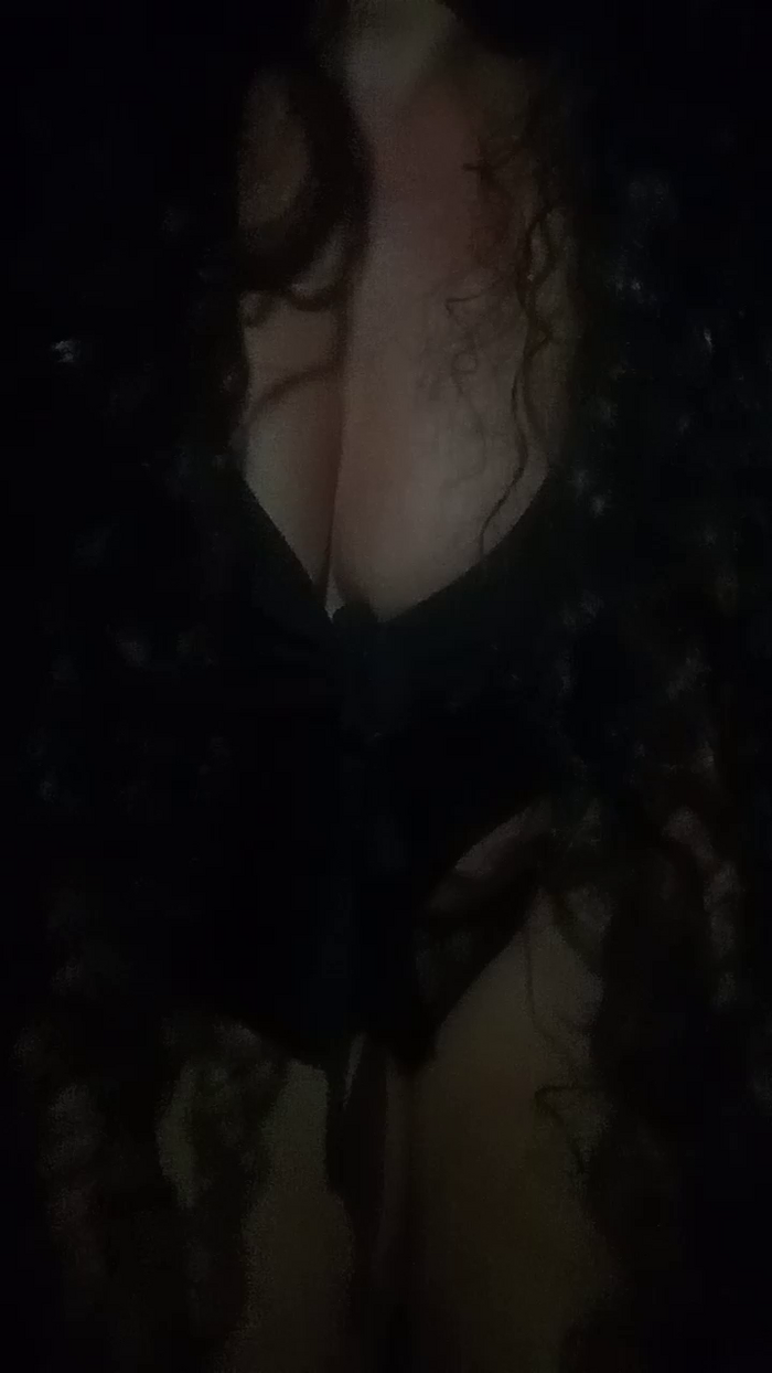 Morena_cacheado
