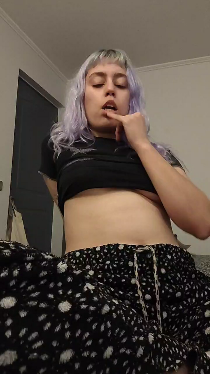 emi_laura